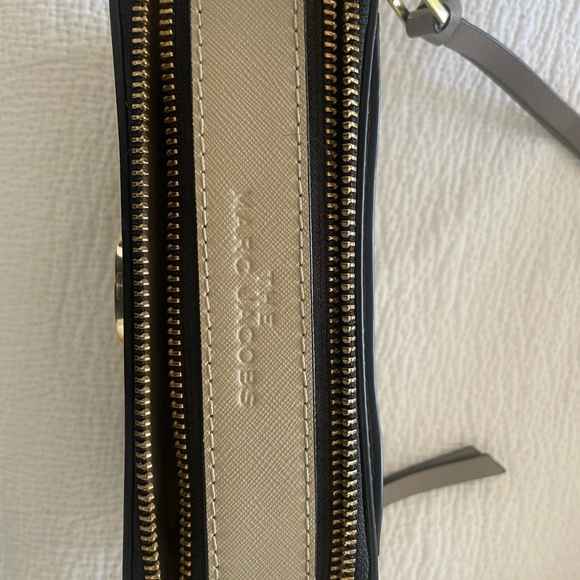 Marc Jacob’s SnapShot purse - Picture 4 of 4